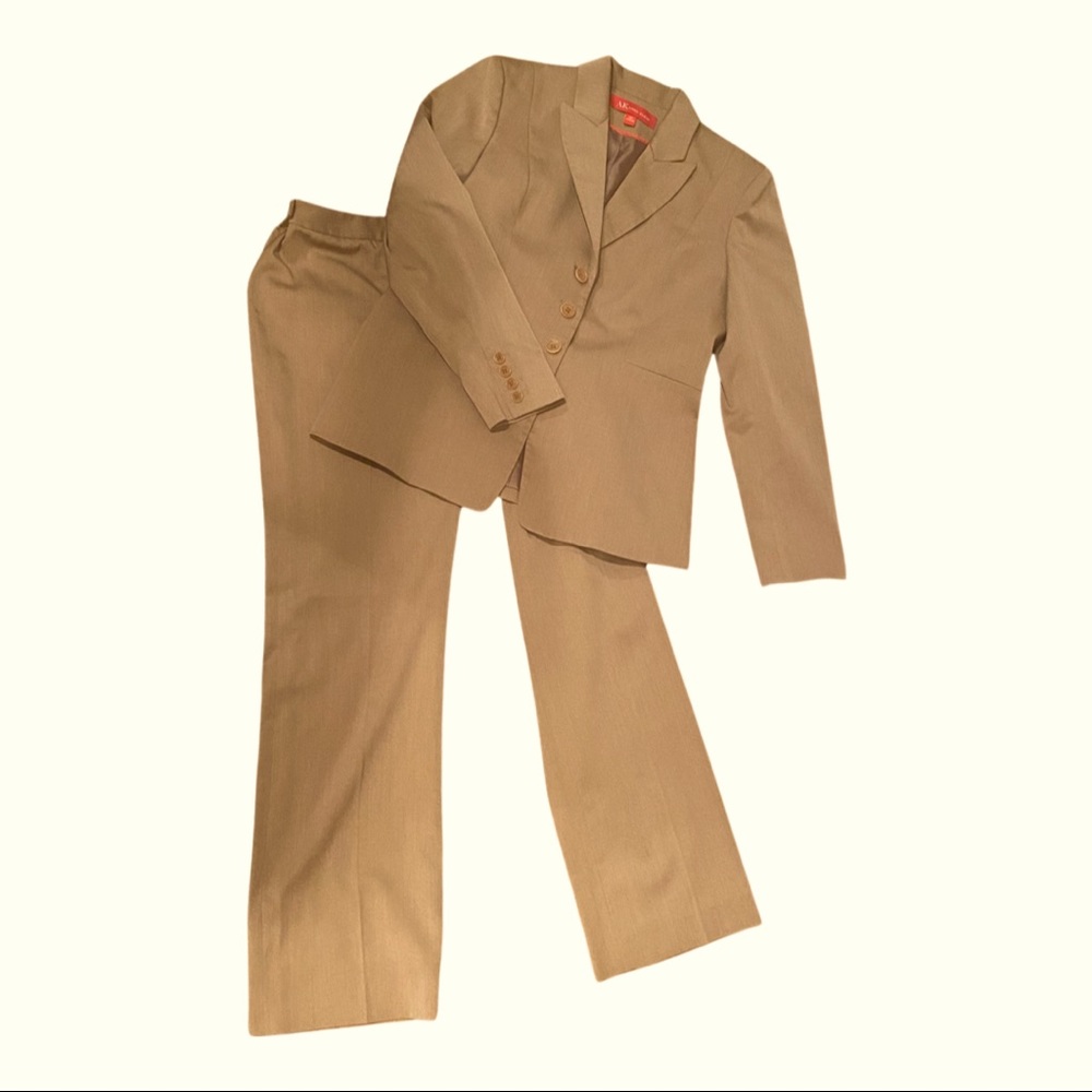 ANNE KLEIN PANTSUIT